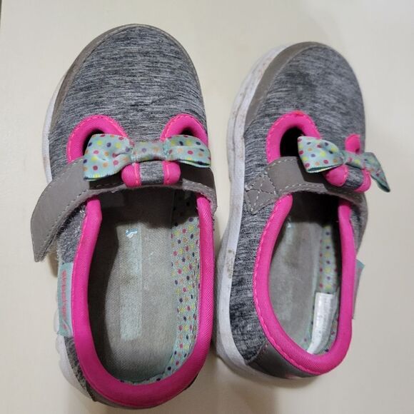 SKECHERS Girl's Gray-Pink GoWalk Bitty Bow Shoes - Picture 6 of 11